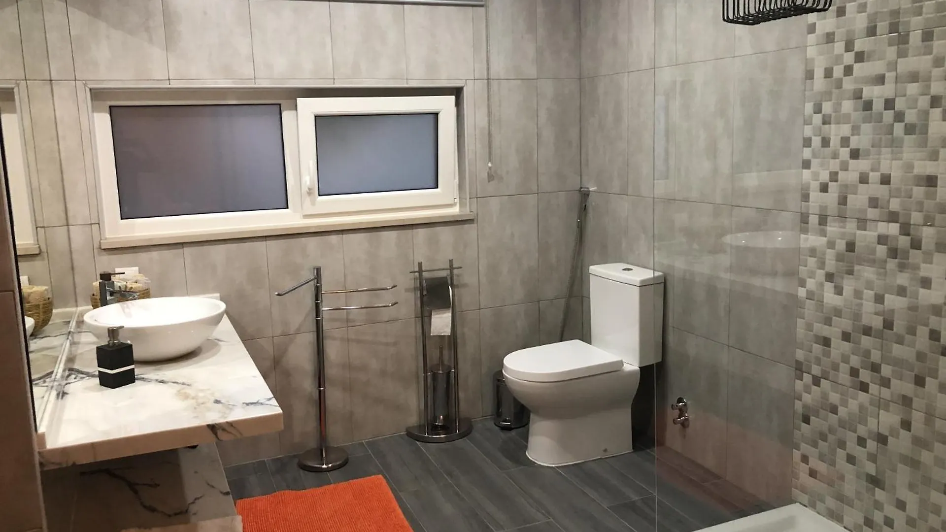 Bed and Breakfast Manelisa Cascais 2*,