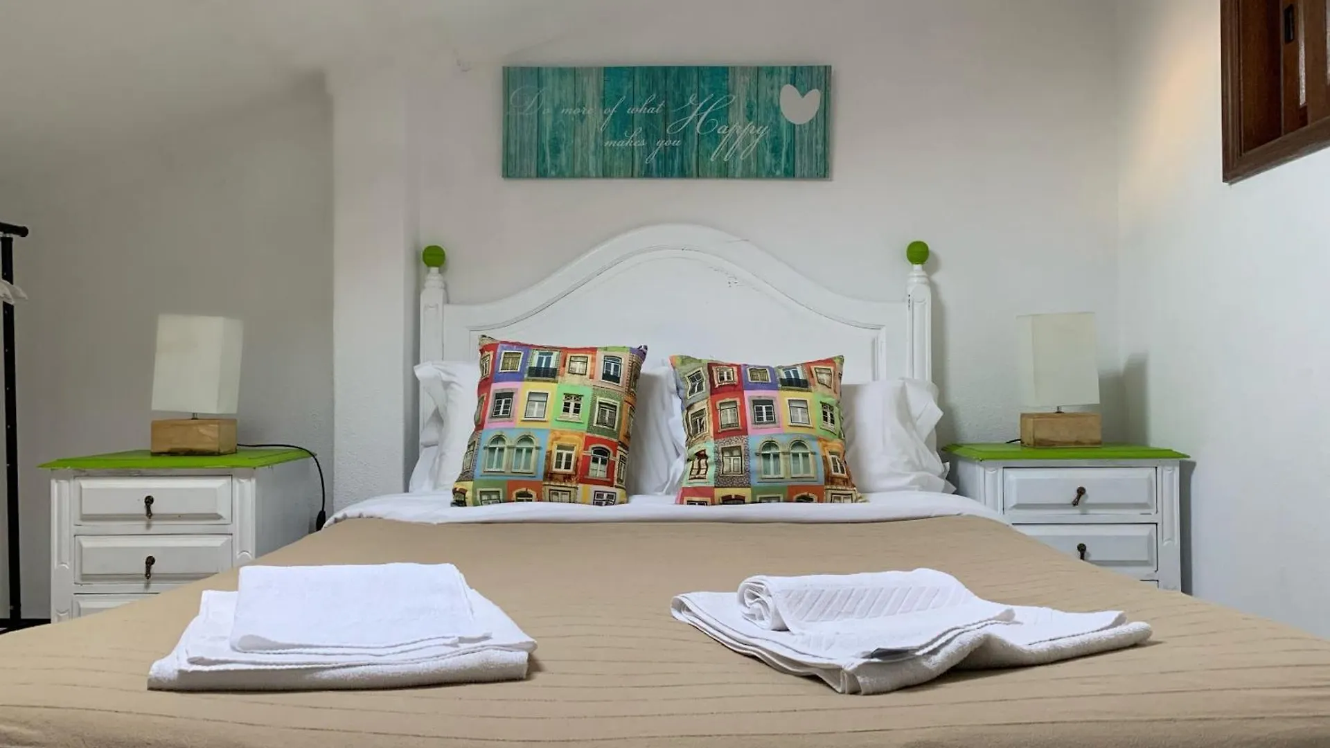 Bed and Breakfast Manelisa Cascais